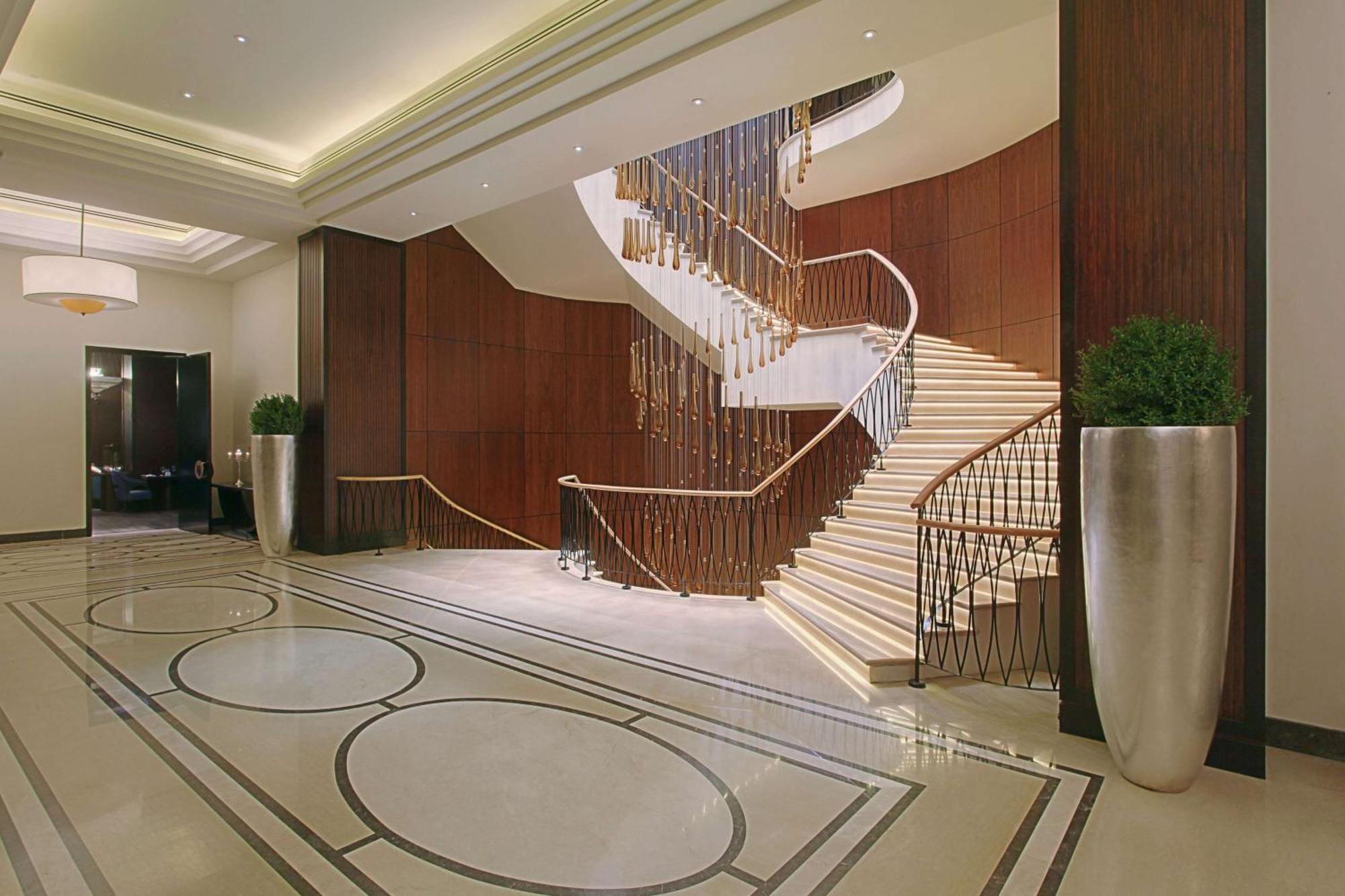 ฮิลตัน ดูชานเบ Hotel ดูแชนเบอ ภายนอก รูปภาพ